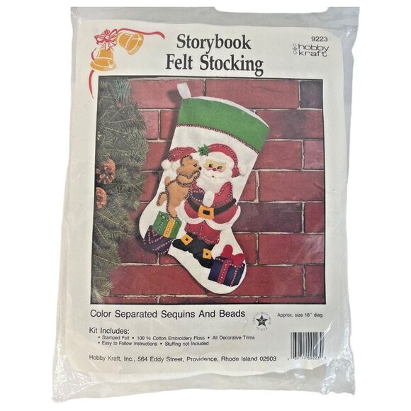 Hobby Kraft Storybook Christmas Felt Stocking Kit 9223 Santa & Teddy Bear 18" - Picture 1 of 4